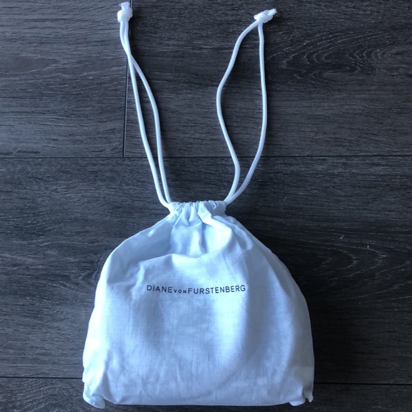 NWT Diane Von Furstenberg Black & White Clutch - Picture 7 of 10